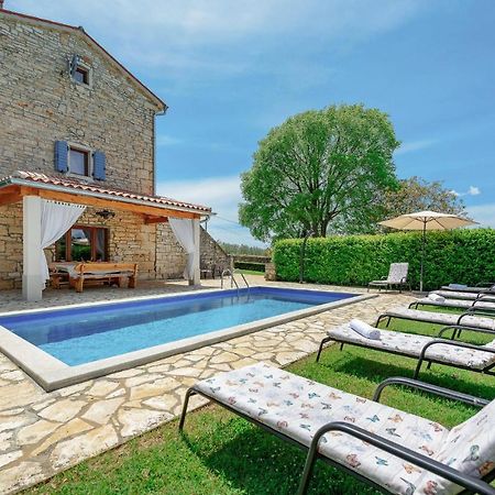Cozy Home In Pamici With Kitchen Εξωτερικό φωτογραφία