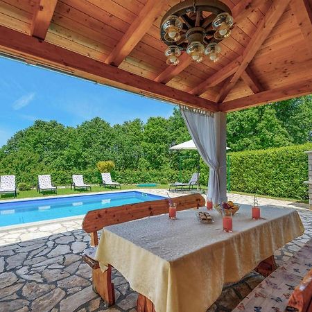 Cozy Home In Pamici With Kitchen Εξωτερικό φωτογραφία