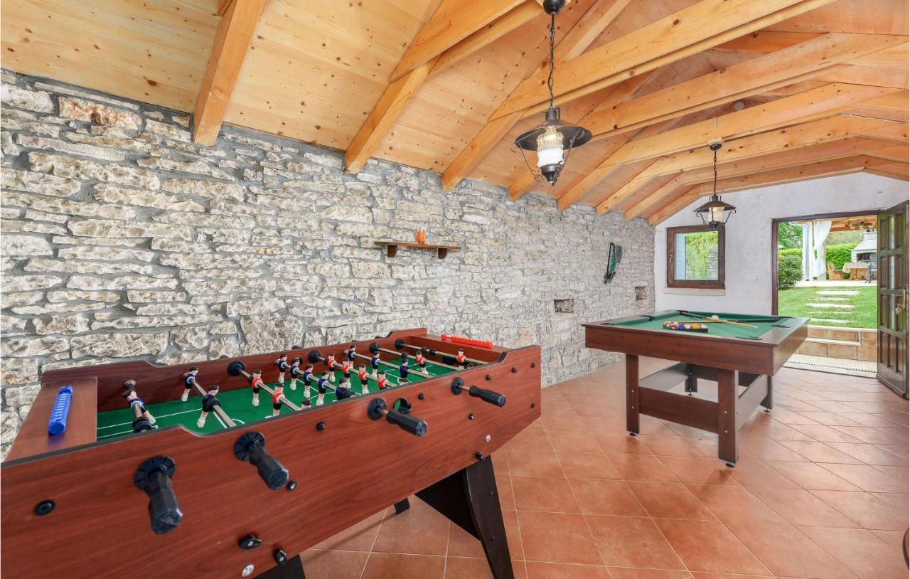 Cozy Home In Pamici With Kitchen Εξωτερικό φωτογραφία